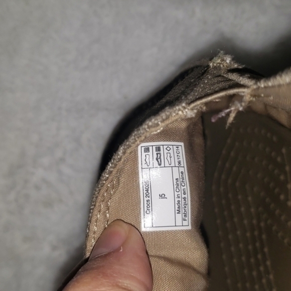 Crocs Santa Cruz Shoes - Picture 8 of 8